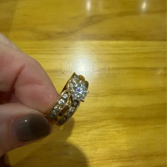 14 karat gold ladies wedding ring set - Picture 6 of 9